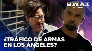 Un administrativo tiene más de 100 rifles en su casa | Temporada 3 | S.W.A.T. en Español