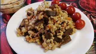 Сытная перловая каша с языком и грибами