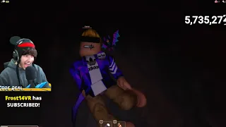 Trolling KreekCraft LIVE In Front Of 20,000 Viewers In Doors Roblox