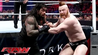 Roman Reigns vs. Sheamus - WWE World Heavyweight Championtitel Match: Raw – 30. November 2015