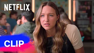 Jodi e Dunker SI SONO LASCIATI?? 😱 Tall Girl 2 | Netflix Futures Italia