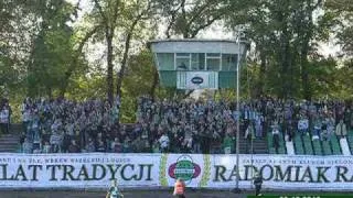 Radomiak Radom - Widzew Łódź. Doping kibiców zielonych.