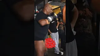 Mike Tyson still got that heavy blow 🤯💫🔥 #boxingjourney #boxing #legendaryboxer #miketyson #tyson