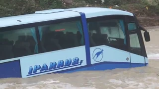 Новороссийск, Широкая Балка. утонувший автобус.