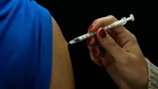 Live: Germany cracks down on unvaccinated as Omicron concerns spread • FRANCE 24 English