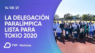 La delegación paralímpica recibe la bandera argentina antes de partir a Tokio