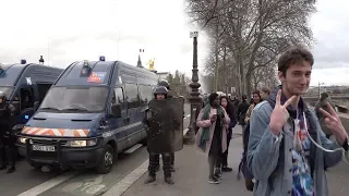 Прогулка по Парижу. Город Романтики и Протестов.