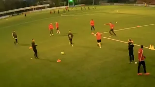 Fussballtraining: Passtraining - Kurzpassspiel mit doppelten Doppelpass