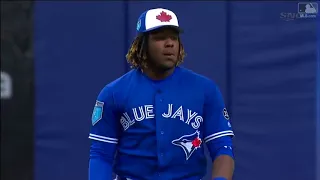 Guerrero Jr.'s standing ovations