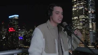 EZ Mil Covers "All My Life" on Rosenberg's Rooftop Session