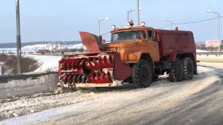 Снегоуборочная машина ЗИЛ 131 со шнеком и механизмом отбрасывания снега в Калуге