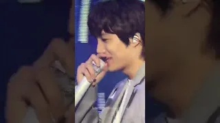 Jongin olvida cantar su parte en “LUCKY” 😂💜 - EXO 10th Anniversary Event