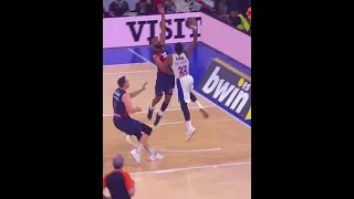 Darrun Hilliard #Baskonia #Block #BayernMunich #Munich #Euroleague #Gasteiz #Vitoria #Shorts