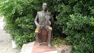 Скулптура на Сашо Сладура в Пловдив