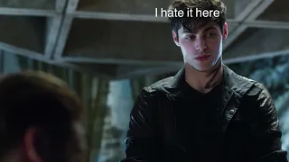 Alec Lightwood being a mood for 2 minutes ✨gay✨