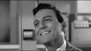 Mike Connors on #PerryMason