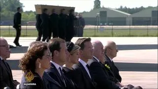 Remains of MH17 victims arrive in The Netherlands