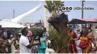 Joe Mettle And His New Bride Hit The Dance Floor At Their Wedding