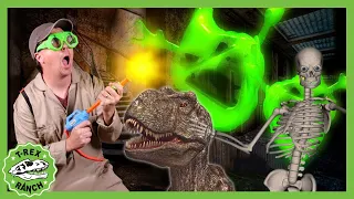 Dinosaurier-Geist im Spukhotel! Spannender Kampf | T-Rex Ranch - Dinosaurier für Kinder