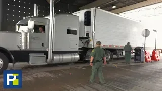 Así revisan los camiones en la frontera para evitar el tráfico humano de inmigrantes