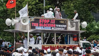 Social Media, Grassroots Activism, and Disinformation in Southeast Asia