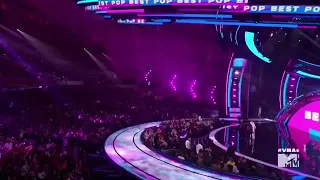 Ariana's acceptance speech live at 2018 MTV VMA