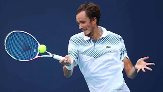 Даниил Медведев обыграл Лопеса и вышел в четвертый круг US Open