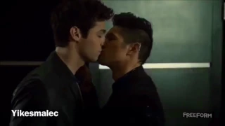 All malec kisses in slow motion (1x12 - 2x18)