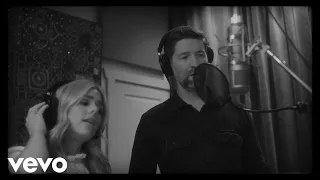 Anne Wilson - The Manger (with Josh Turner) (Official Lyric Video)