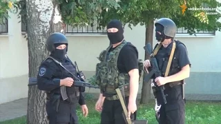 На попередні судові слухання Савченко доставив до зубів озброєний конвой