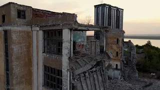 Разрушенные корпуса завода имени Масленникова "ЗИМ" в Самаре