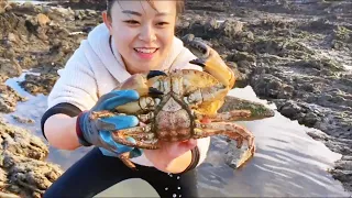 Found bread crab bigger than head, can't wait to go home to cook