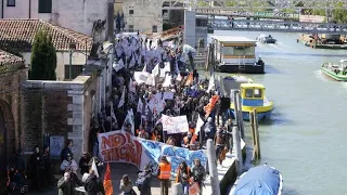 Italie :  les habitants de Venise en colère contre un droit d'entrée pour les touristes