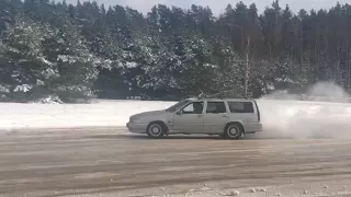 VOLVO V70 AWD snow drift tyre punch