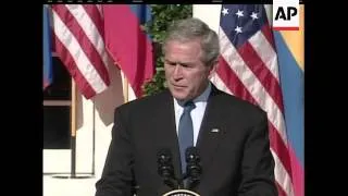 President George W. Bush and Colombian President Alvaro Uribe are renewing their push for Congress t