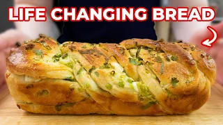 This Green Onion Garlic Butter Bread Loaf Is So ADDICTIVE!