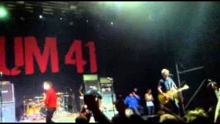 Sum 41 - Paint It Black (Live @ GlavClub, Saint-Petersburg, RUSSIA - 10.09.2010)