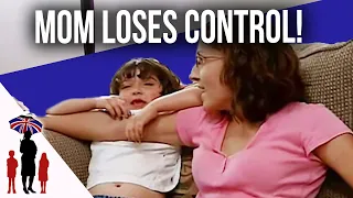 Mother Loses Control Of Kids Until Dad Returns Home | Supernanny