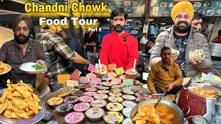 Top 5 Famous street food in Purani Delhi | Chole Kulche , Jain Kulfi , Sardar Ji pakode wale