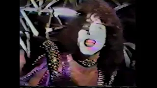 KISS - Channel 7 News interviews and footage from Madison Square Garden show - 1979