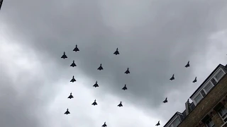 OH my got 100 Jet fighters flying together above the sky of london