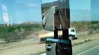 Descendo a serra de Santa Luzia na Paraíba...