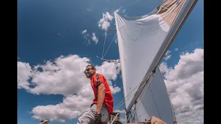 Киклады самобытные и ветреные.  Yachting time - яхтинг в кайф. Вайб 2021.