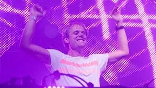 Armin van Buuren live at Amsterdam Music Festival 2013