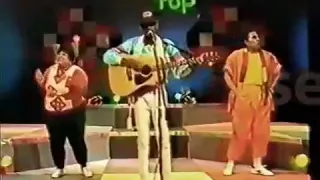 Lagu Gombloh Di radio aku dengar ..