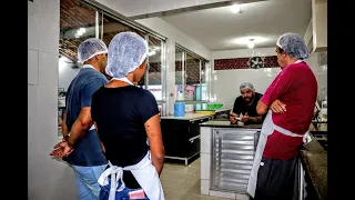 Aula de Gastronomia   Auxiliar de cozinha  Professor Igor  FENASE  05 05 2022.