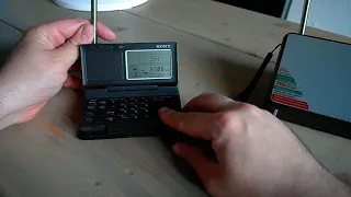 Tecsun PL880 & Sony ICF SW100s & Icom R20  визуальная демонстрация.