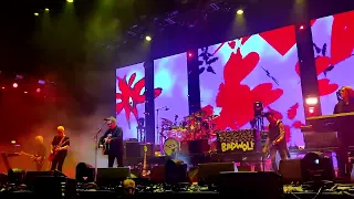 The Cure - Friday I'm In Love - Wembley 2022-12-13