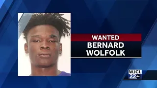 Shooting suspect wanted in Savannah