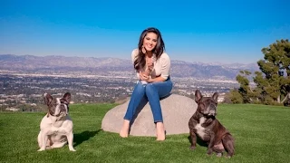 Sunny Leone HOT In Tight Jeans Playing With Her Puppies